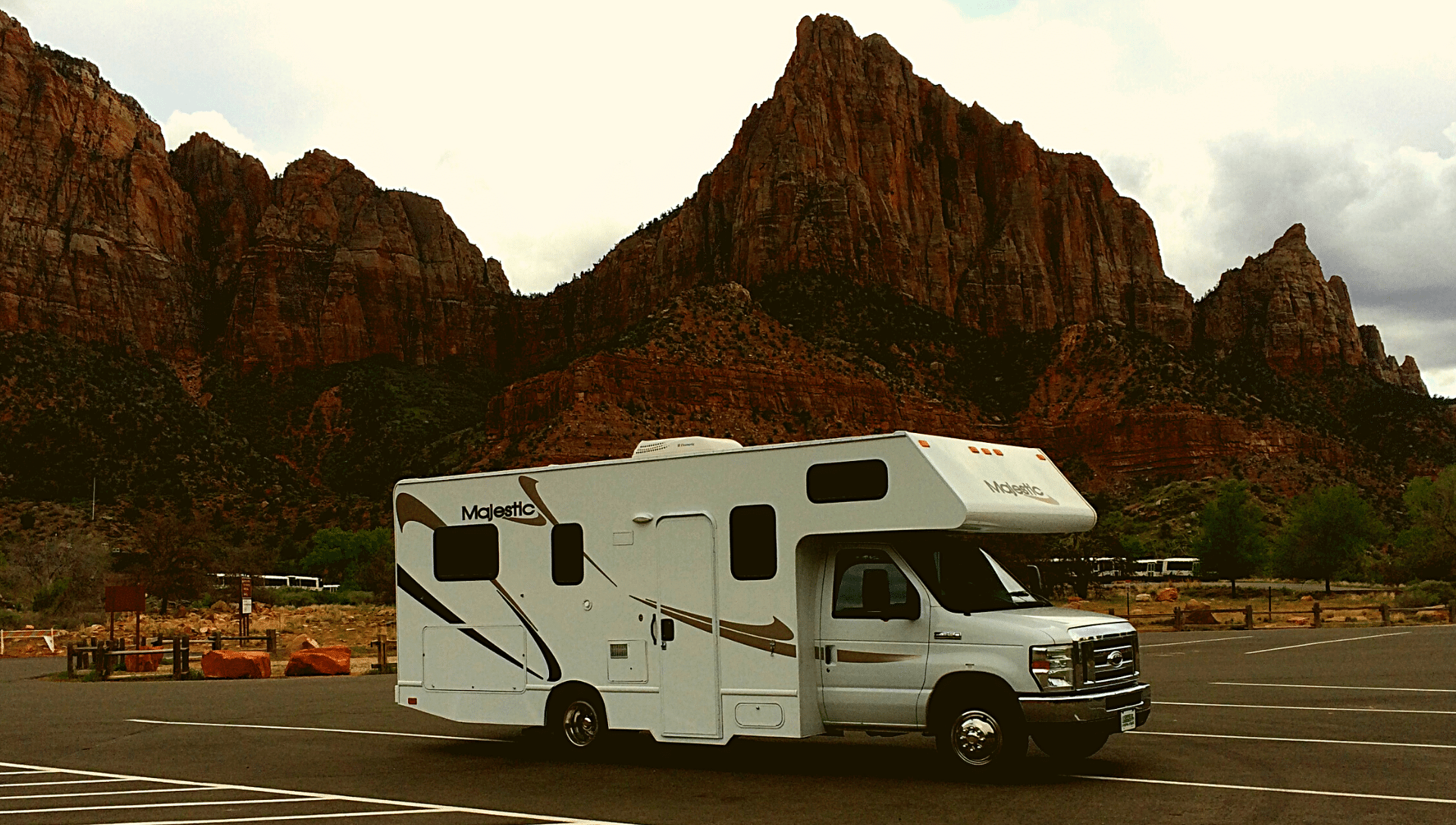 An Excellent RV Option Is The Class C Diesel Motorhomes Best Class C Rv For Retired Couple 2020